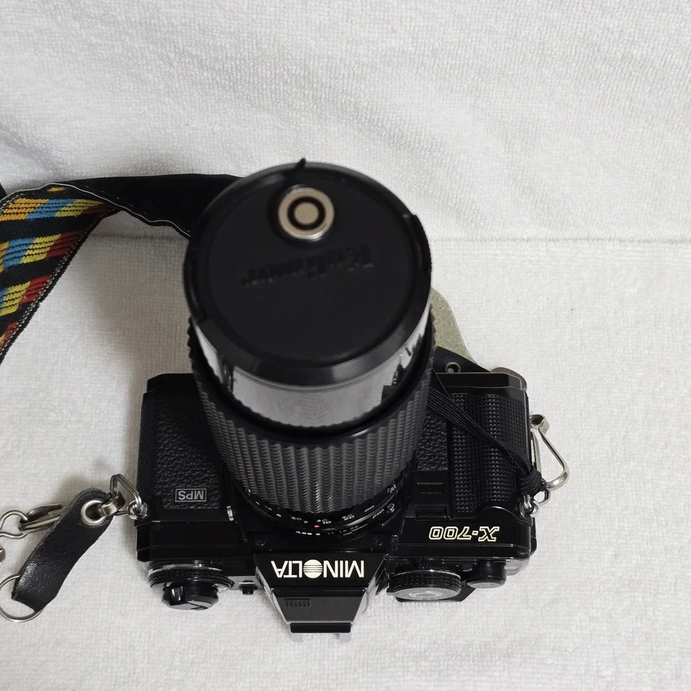 Minolta X-700 35mm SLR Film Camera Kalimar 80–200mm Lens Bundle